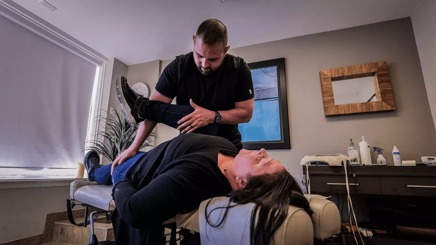 Modern chiropractic treatment room at Park Ridge Chiropractic